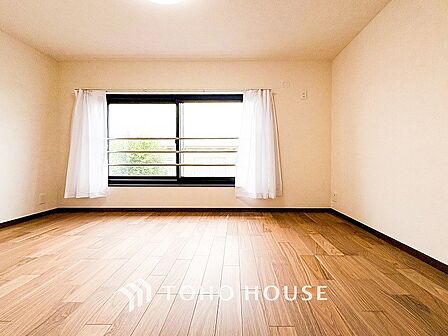 通風・採光にも優れ、心地よい光と風があふれています。