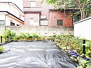毎日の暮らしの中に癒しを与えてくれる専用庭付き住戸。