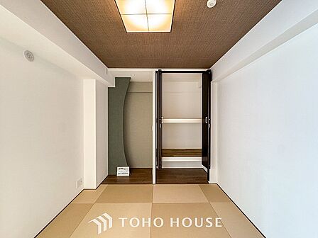 来客時や一息つきたいときなどに利用できる用途多様な空間です。