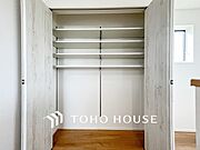 空間を余すところなく有効利用した収納は生活空間をより上質なものにしてくれるでしょう。
