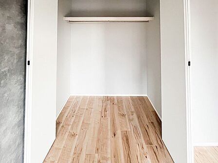 空間を余すところなく有効利用した収納は生活空間をより上質なものにしてくれるでしょう。