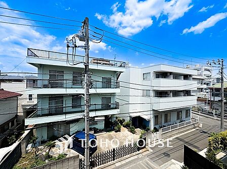 開放的で気持ちの良い眺望と青い空を満喫できます。