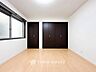 寝室：環境の良い場所にセンス良く暮らしたい、こだわりの室内には至福のシーンが繰り広げられます。