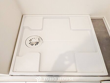 洗濯機を配置しても十分なスペースを確保しております。