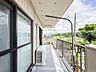 バルコニー：心地よい風を肌で感じることのできるバルコニー。
