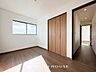 子供部屋：採光もアクセントの一つとしてプライベートルームにはやさしい光が射し込んでいます。  