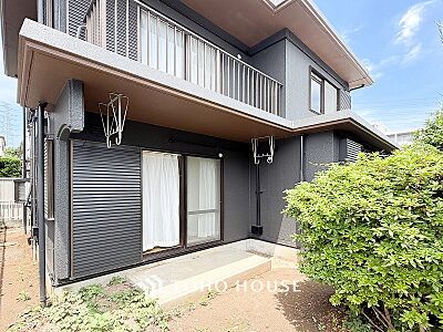 外観:閑静な住宅街の一角、ひと時のくつろぎが生まれ、ゆっくりと愛着が育まれていきます。 外観:閑静な住宅街の一角、ひと時のくつろぎが生まれ、ゆっくりと愛着が育まれていきます。