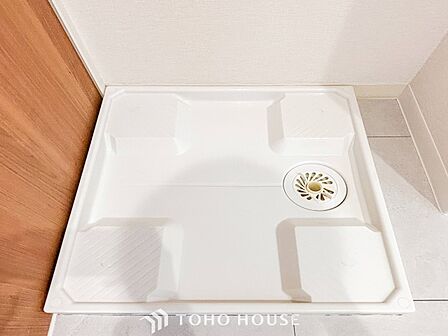 洗濯機を配置しても十分なスペースを確保しております。