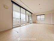 開放感あるリビングダイニング。ご家族とのんびりしたひと時を過ごせますね。