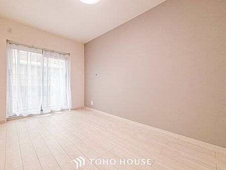 1日の疲れを癒し、心地よく寛げるようゆったりとした広さを確保しています。