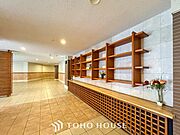 訪れるゲストや住む人を優しく迎え入れてくれる明るい空間です。