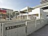 周辺：やさしく・たくましく・げんきなこを目指して日々楽しく遊びながら学んでいます。