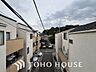 その他：やわらかな陽射しがふりそそぎ、ゆったりした時間が流れる室内。