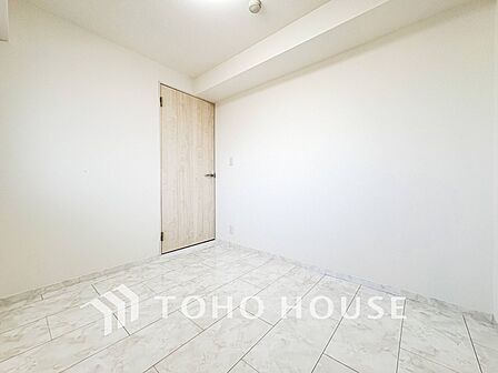 一日の疲れをいやしてくれる主寝室。自分時間を快適に過ごすプライベートルーム。