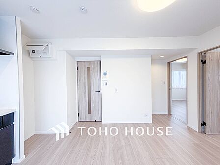 落ち着いた雰囲気に包まれた伸びやかな空間で、ゆったりと家族団らんの時間を過ごせます。