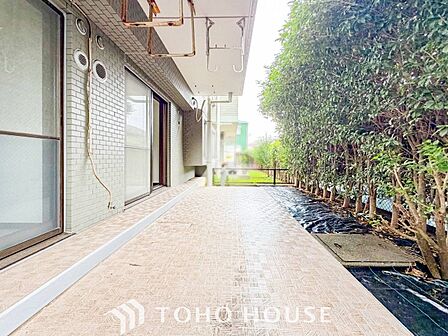 毎日の暮らしの中に癒しを与えてくれる専用庭付き住戸。