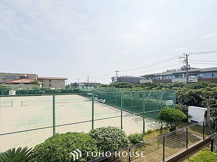 開放的で気持ちの良い眺望と青い空を満喫できます。