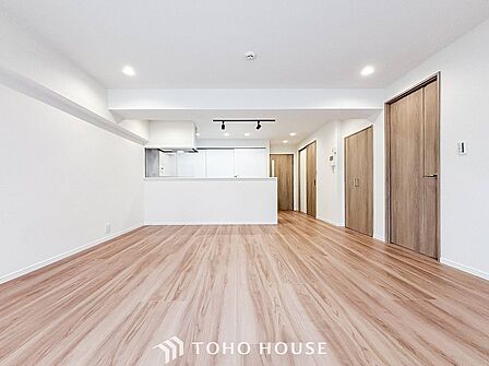 ご家族やお客様との時間など、多くの時を刻む空間。何気なく過ぎる時でさえも上質なひと時に。