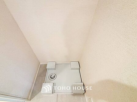 洗濯機を配置しても十分なスペースを確保しております。