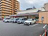 周辺：24時間営業ですので、急な買い物に便利です。