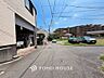 外観：風を感じ解放感あふれる光に満ちた住まい。