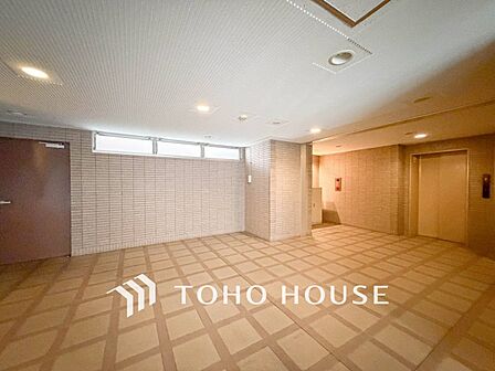 訪れるゲストや住む人を優しく迎え入れてくれる明るい空間です。