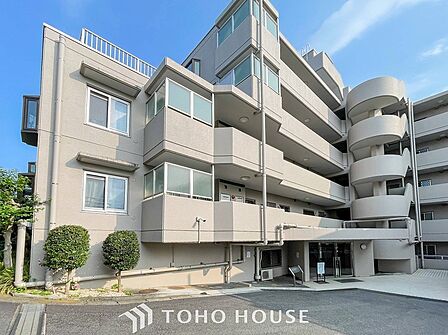 現地外観写真『快適』は「家」と「街」と「環境」が調和した時に訪れるだと改めて感じさせてくれます。