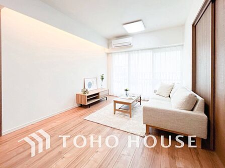 落ち着いた雰囲気に包まれた伸びやかな空間で、ゆったりと家族団らんの時間を過ごせます。