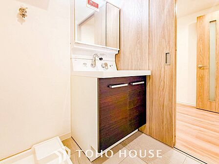 洗面台・洗面所ご家族の1日が始まり、1日の終わりを締めくくる洗面空間。
