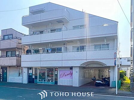 表現された空間は豊かな光と風を纏い、暮らしの時間を豊かにしてくれます。