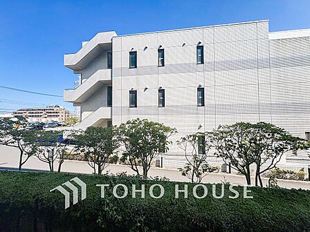 開放的で気持ちの良い眺望と青い空を満喫できます。