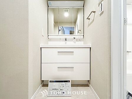 ご家族の1日が始まり、1日の終わりを締めくくる洗面空間。