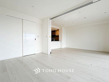 採光もアクセントの一つとして。プライベートルームにはやさしい光が射し込んでいます。