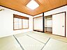 和室：来客時や一息つきたいときなどに利用できる用途多様な空間です。