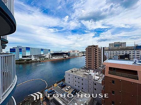 この街ならではの風景を心ゆくまでお楽しみ下さい。