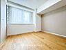 洋室：趣味に没頭したり、自分の時間を愉しめる一部屋です。