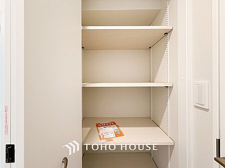 空間を余すところなく有効利用した収納は生活空間をより上質なものにしてくれるでしょう。