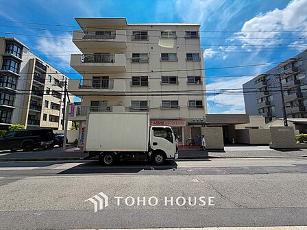 表現された空間は豊かな光と風を纏い、暮らしの時間を豊かにしてくれます。