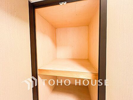空間を余すところなく有効利用した収納は生活空間をより上質なものにしてくれるでしょう。