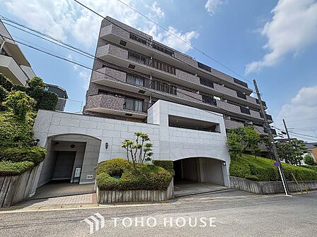 時間のゆとりと空間、爽やかな陽光がもたらす光と風を贅沢なまでに感じる暮らしが始まります。