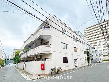 時間のゆとりと空間、爽やかな陽光がもたらす光と風を贅沢なまでに感じる暮らしが始まります。