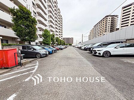 敷地内に駐車スペースがあると、日々の暮らしのをスムーズに運ぶ事が出来ます。
