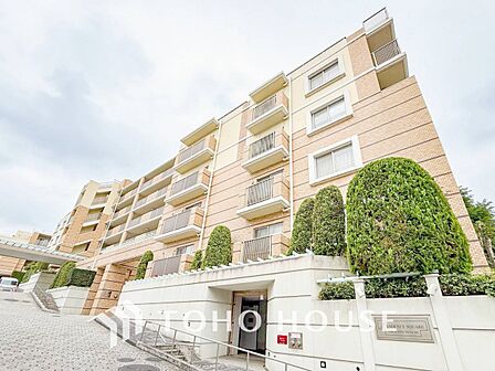 時間のゆとりと空間、爽やかな陽光がもたらす光と風を贅沢なまでに感じる暮らしが始まります。