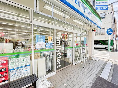 24時間営業ですので、急な買い物に便利です。