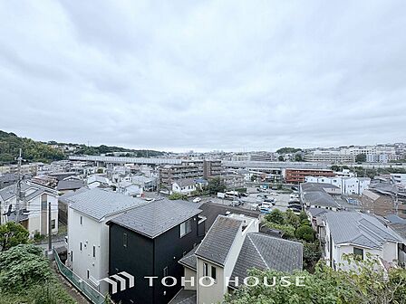 開放的で気持ちの良い眺望と青い空を満喫できます。