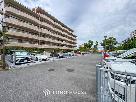 敷地内に駐車スペースがあると、日々の暮らしのをスムーズに運ぶ事が出来ます。