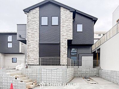 外観:流行に左右されず、将来にわたって価値が継続する「上質」な佇まい。 外観:流行に左右されず、将来にわたって価値が継続する「上質」な佇まい。