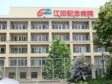精神科、心療内科、一般内科を中心に、整形外科、リハビリテーション科、皮膚科の診療を行っています。