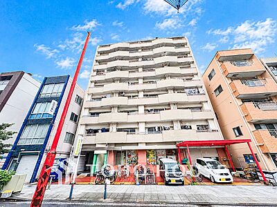 外観:時代の流れに惑わされないシックなカラートーンで街並みに溶け込む外観。 外観:時代の流れに惑わされないシックなカラートーンで街並みに溶け込む外観。