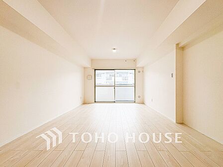 落ち着いた雰囲気に包まれた伸びやかな空間で、ゆったりと家族団らんの時間を過ごせます。